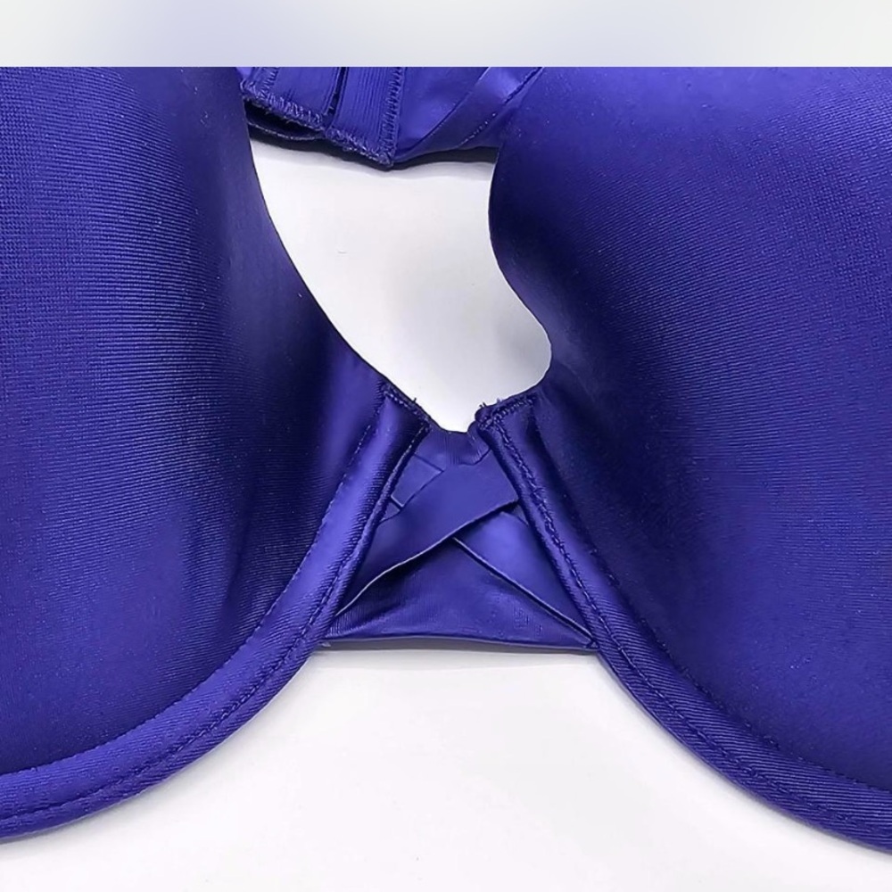 Barely There Bra, 38c - image 2